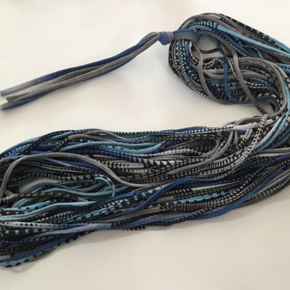 Necklush Chunky Blue, Grey, and Black Unisex Infinity Scarf is New with Bag! - Picture 2 of 6